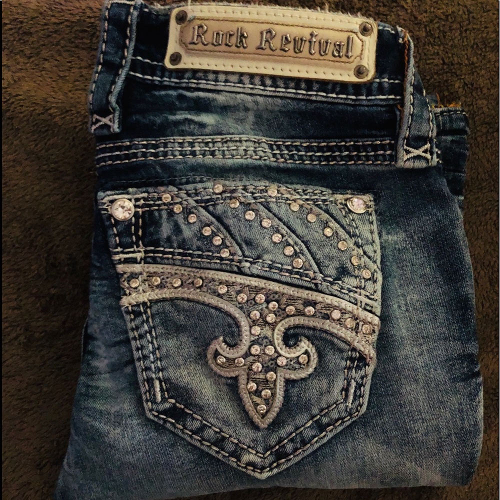 Rock revival size 24